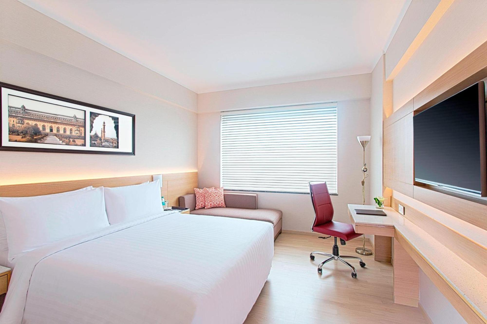 Hotel Fairfield By Marriott Lucknow Exterior foto