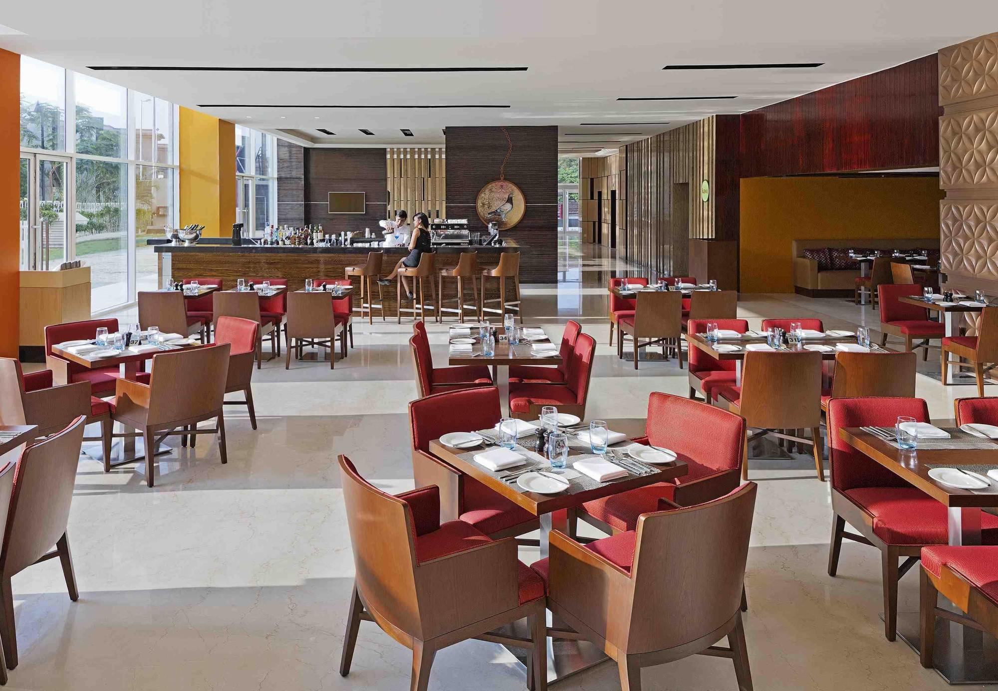 Hotel Fairfield By Marriott Lucknow Exterior foto